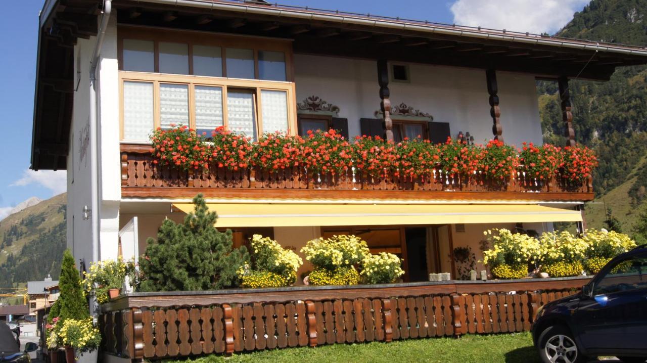 ليش ام ارلبرغ Pension Hartenfels المظهر الخارجي الصورة